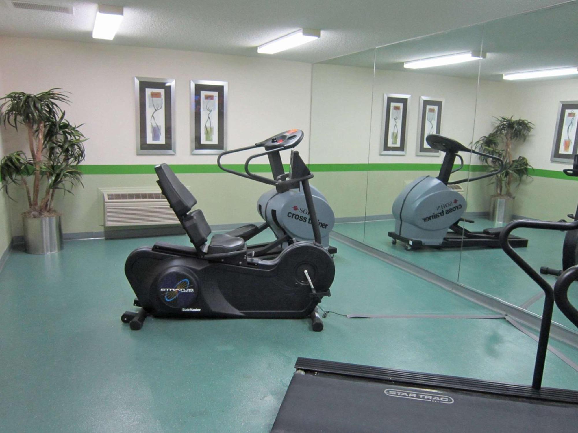Extended Stay America Suites - Fort Lauderdale - Cypress Creek - Nw 6Th Way Esterno foto