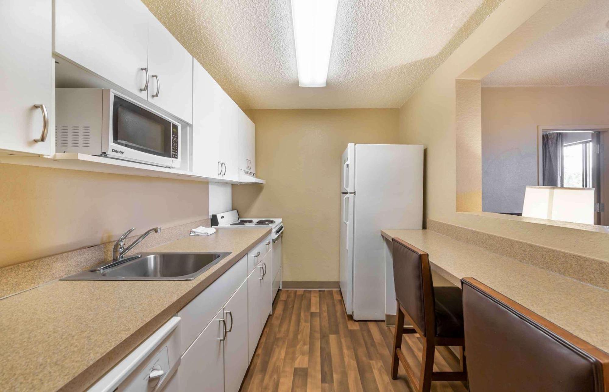 Extended Stay America Suites - Fort Lauderdale - Cypress Creek - Nw 6Th Way Esterno foto